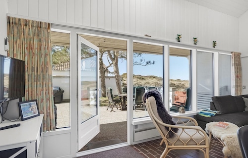 Beautiful home in Pandrup with WiFi
