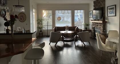 Super Cozy 5 Bedroom Entire House in Ladner