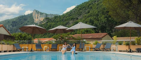 Seasonal outdoor pool