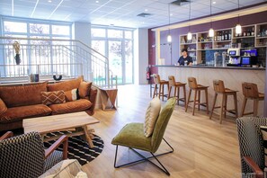 Bar (on property) - Hôtel Le Refuge des Sources (Digne-les-Bains)