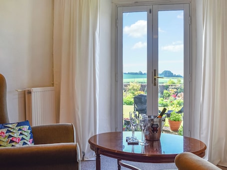 Interior. 3 bedroom accommodation in West Quantoxhead