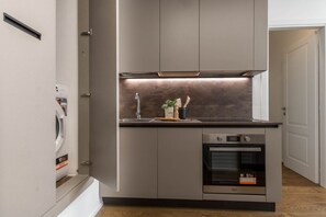 Fridge, oven, stovetop, dishwasher - Hostmate - Milano - Disciplini - Duomo (Milano)