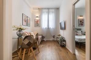 1 chambre, fer et planche Ă repasser, Wi-Fi gratuit, draps fournis