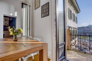 Dining - Art Nouveau Gem Via Monte Grappa (Milano)