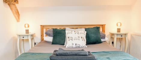 2 bedrooms, free WiFi, bed sheets