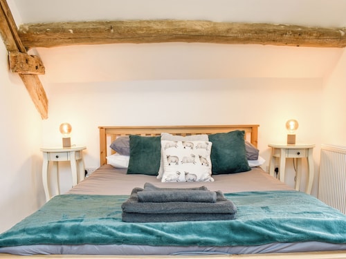 2 bedroom accommodation in Corwen