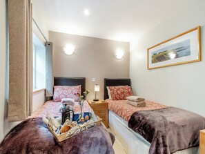 2 quartos, Wi-Fi de cortesia, roupa de cama