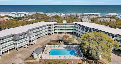 2Br, Private Beach Access-Indoor heated pool!