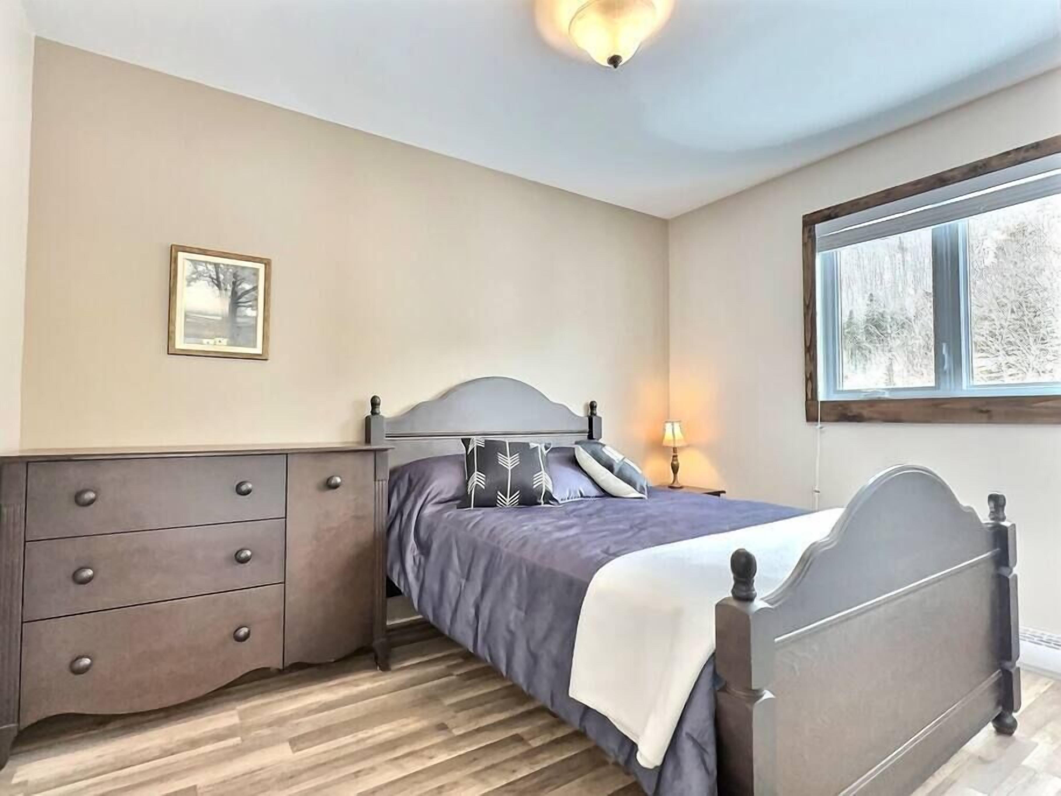 Sunset and Relaxation on the Edge of Lac des Pins