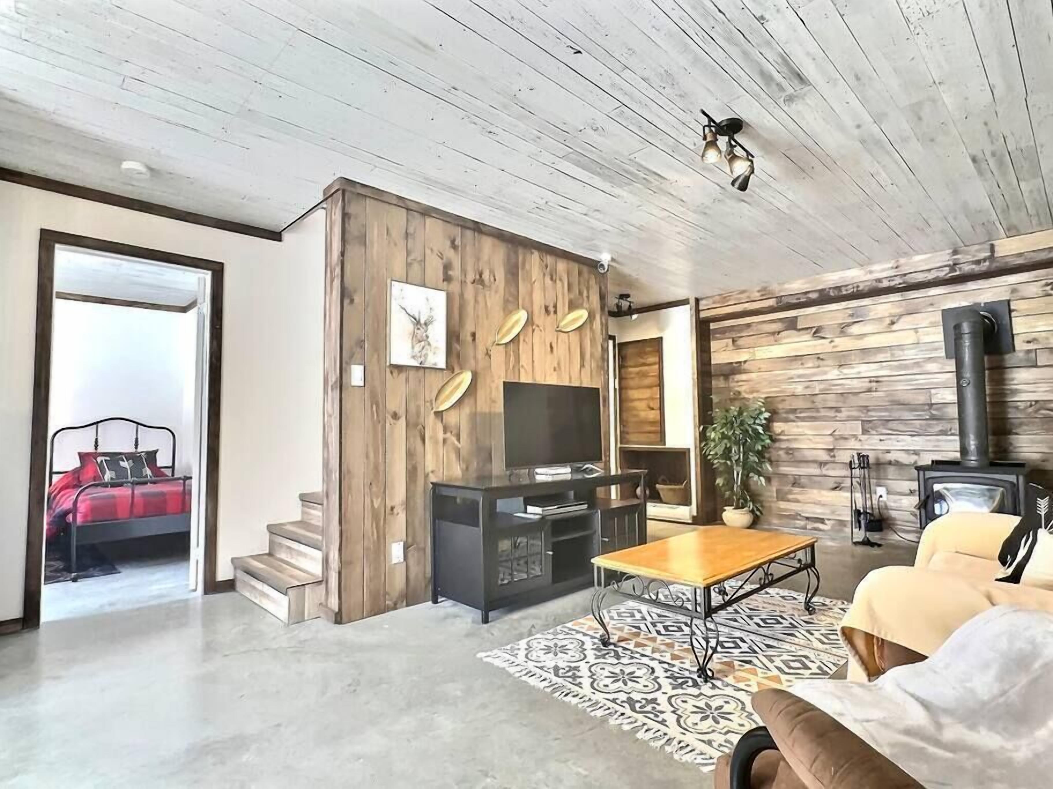 Sunset and Relaxation on the Edge of Lac des Pins