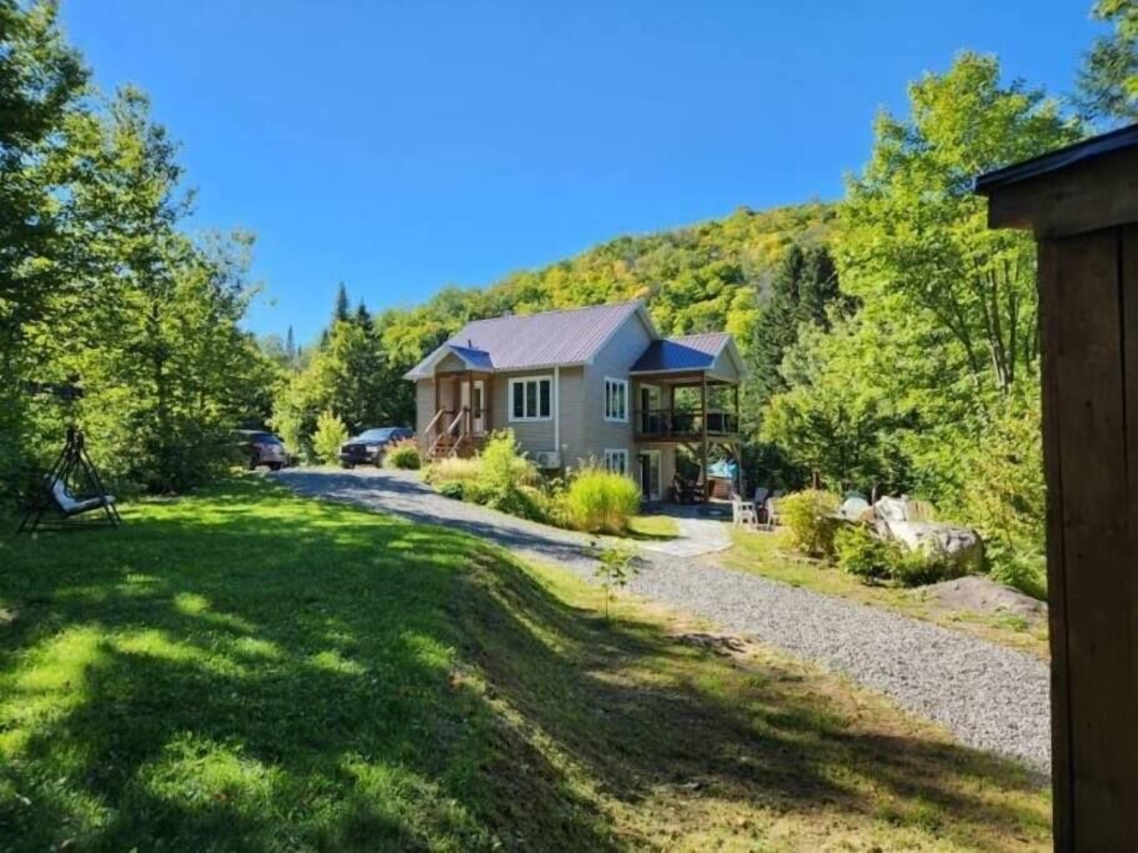 Sunset and Relaxation on the Edge of Lac des Pins