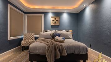 3 bedrooms, in-room safe, iron/ironing board, travel crib