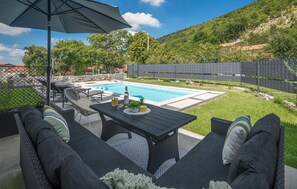 Pool - 2 bedroom stunning home in Brest (Brest)