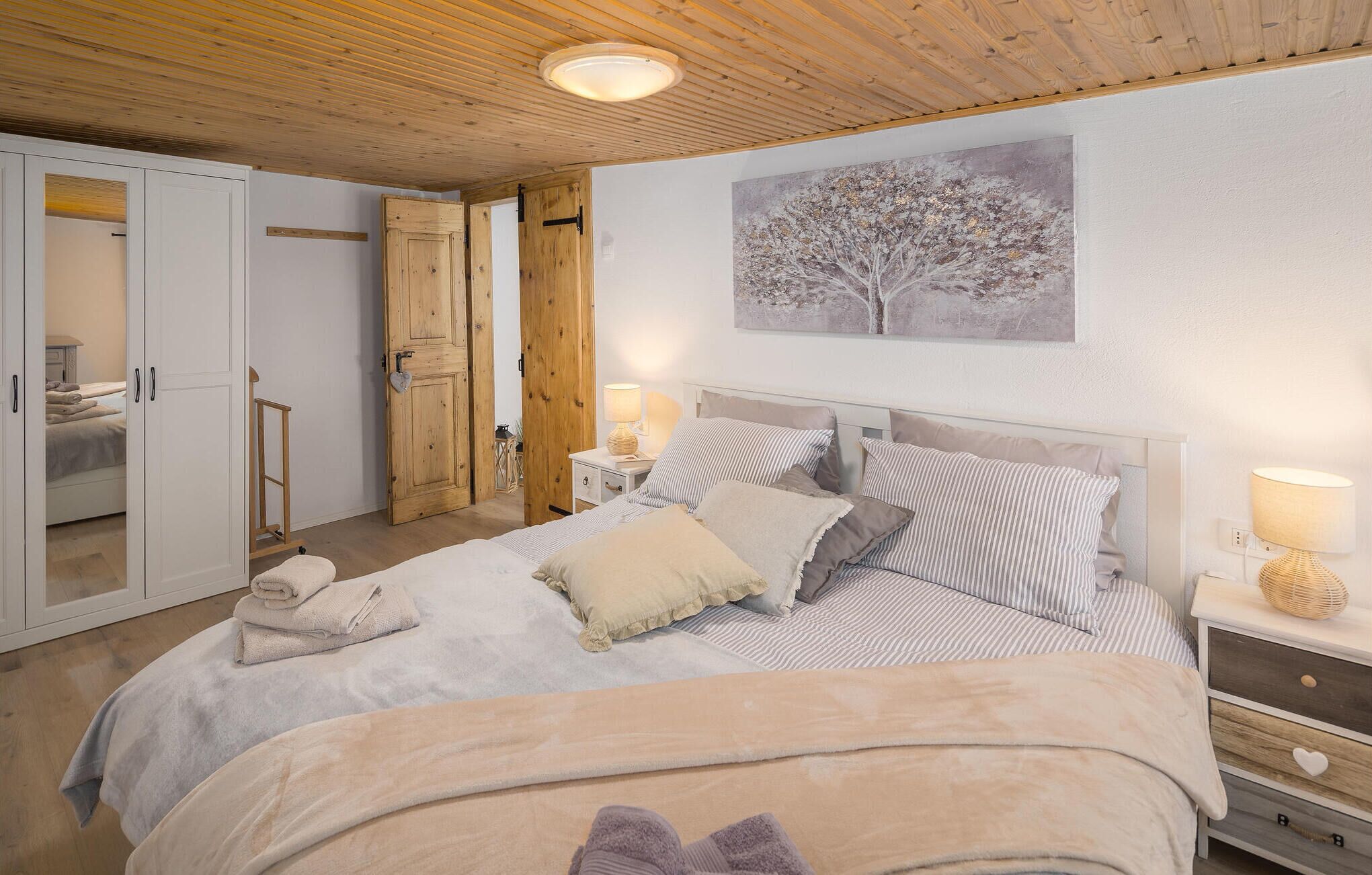 2 bedrooms, free WiFi, bed sheets