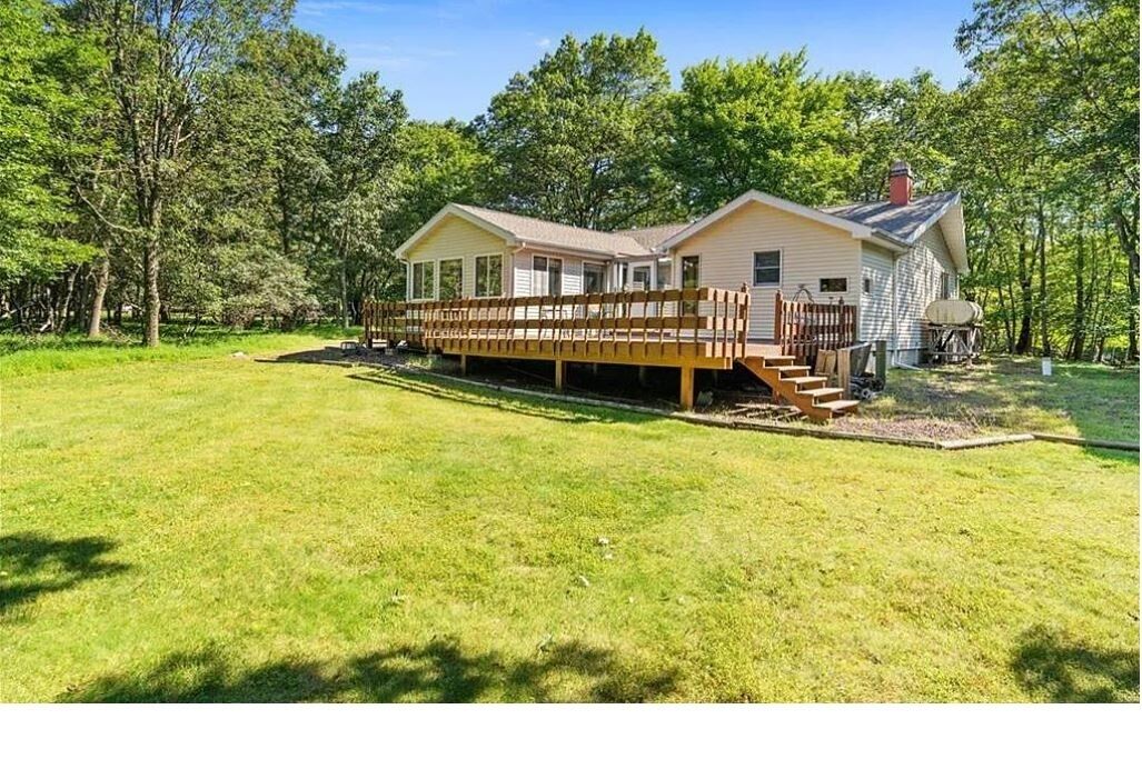 Spacious Poconos Ranch near all the attractions