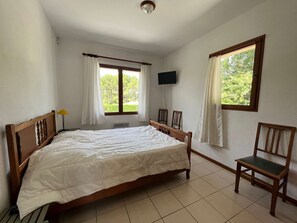 4 chambres, accès au Wi-Fi (inclus)