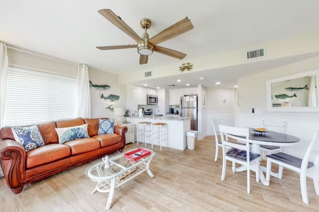 Main Living Area - Welcome to this beautiful unit!