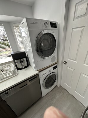 Interior - Remodeled 2nd floor 2 bedroom suite with a large deck. (Surrey)