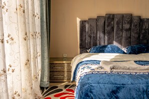 1 bedroom, WiFi, bed sheets