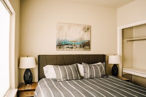 3 bedrooms, in-room safe, desk, iron/ironing board