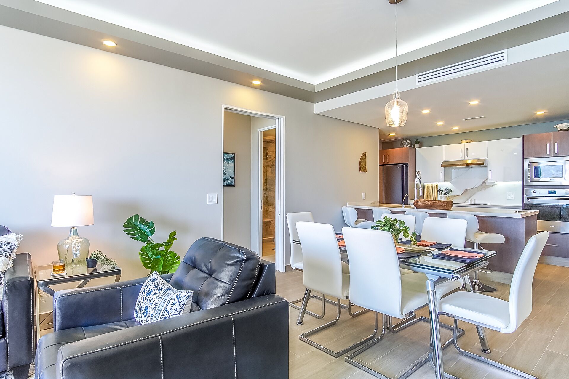 Lovely 2 bedroom condominium (Encantame Verano 902)