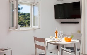 تناول الطعام