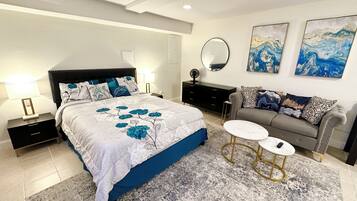 1 bedroom, desk, free WiFi, bed sheets