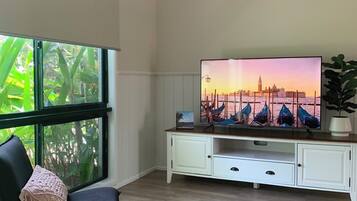 Smart TV, books
