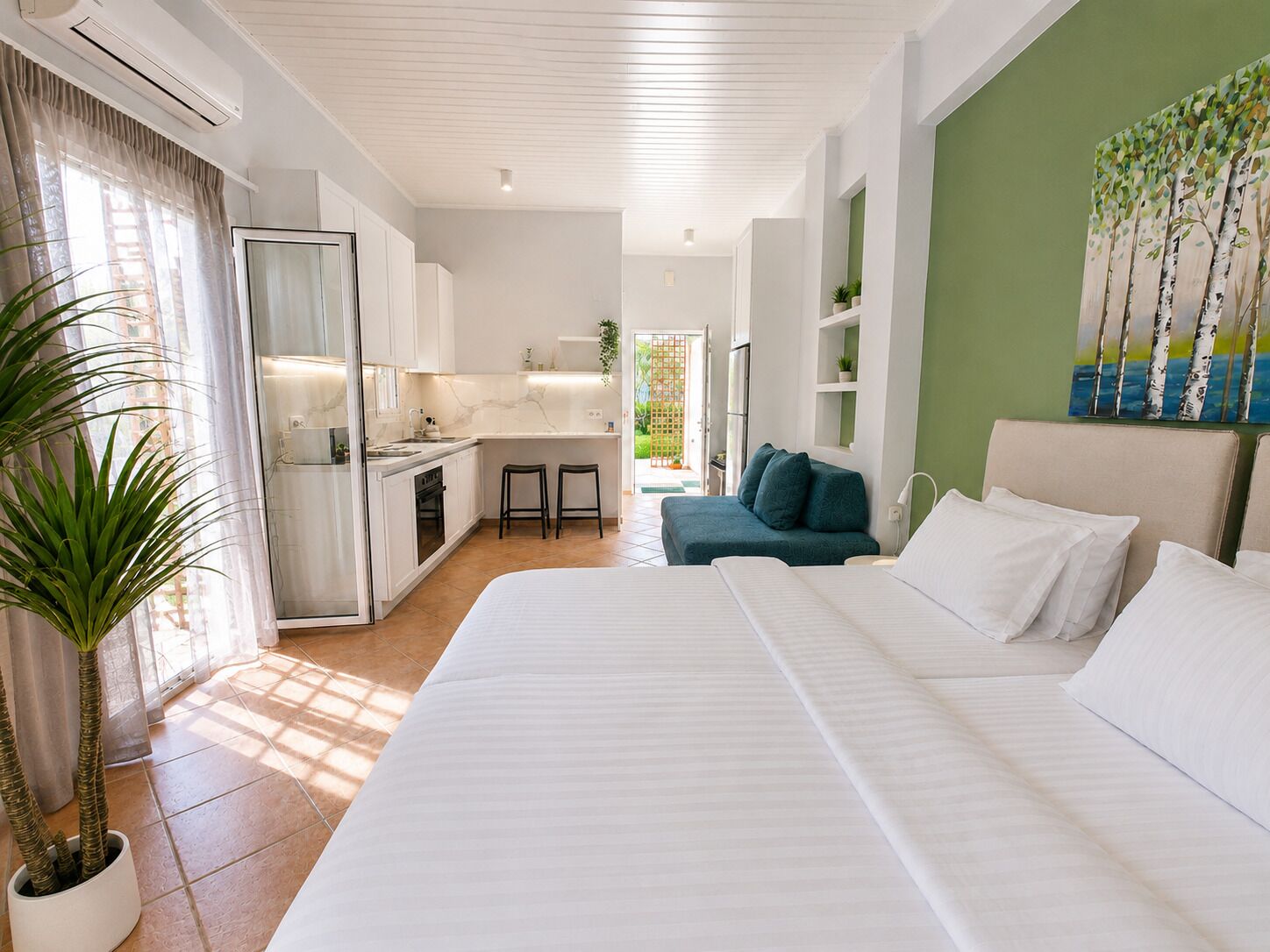 Luxury Studio with Private Backyard & Jacuzzi | Down comforters, memory foam beds, in-room safe, individually decorated