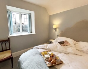 2 chambres, fer et planche à repasser, lit parapluie, Wi-Fi gratuit