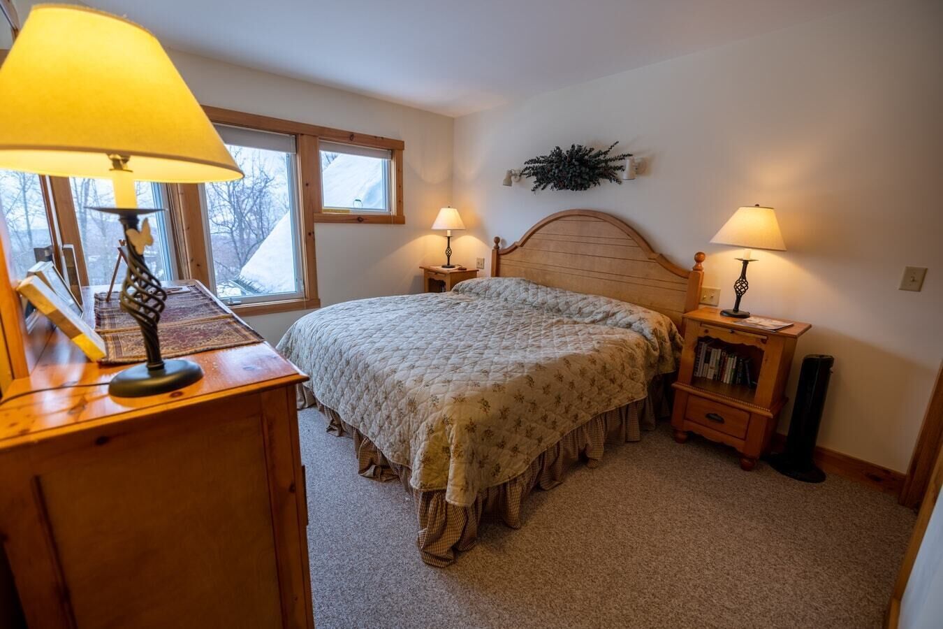 3 bdrms, mountains, golf, hikes, tram and waterpark!