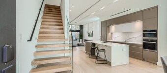 Urban Modern Abode in SouthEnd Charlotte (with EV Charger)