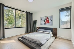 4 bedrooms, desk, free WiFi, bed sheets