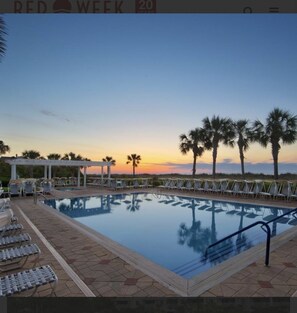 Piscina coperta, piscina all'aperto