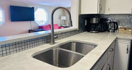 Spacious 5 bedrooms sleep 22