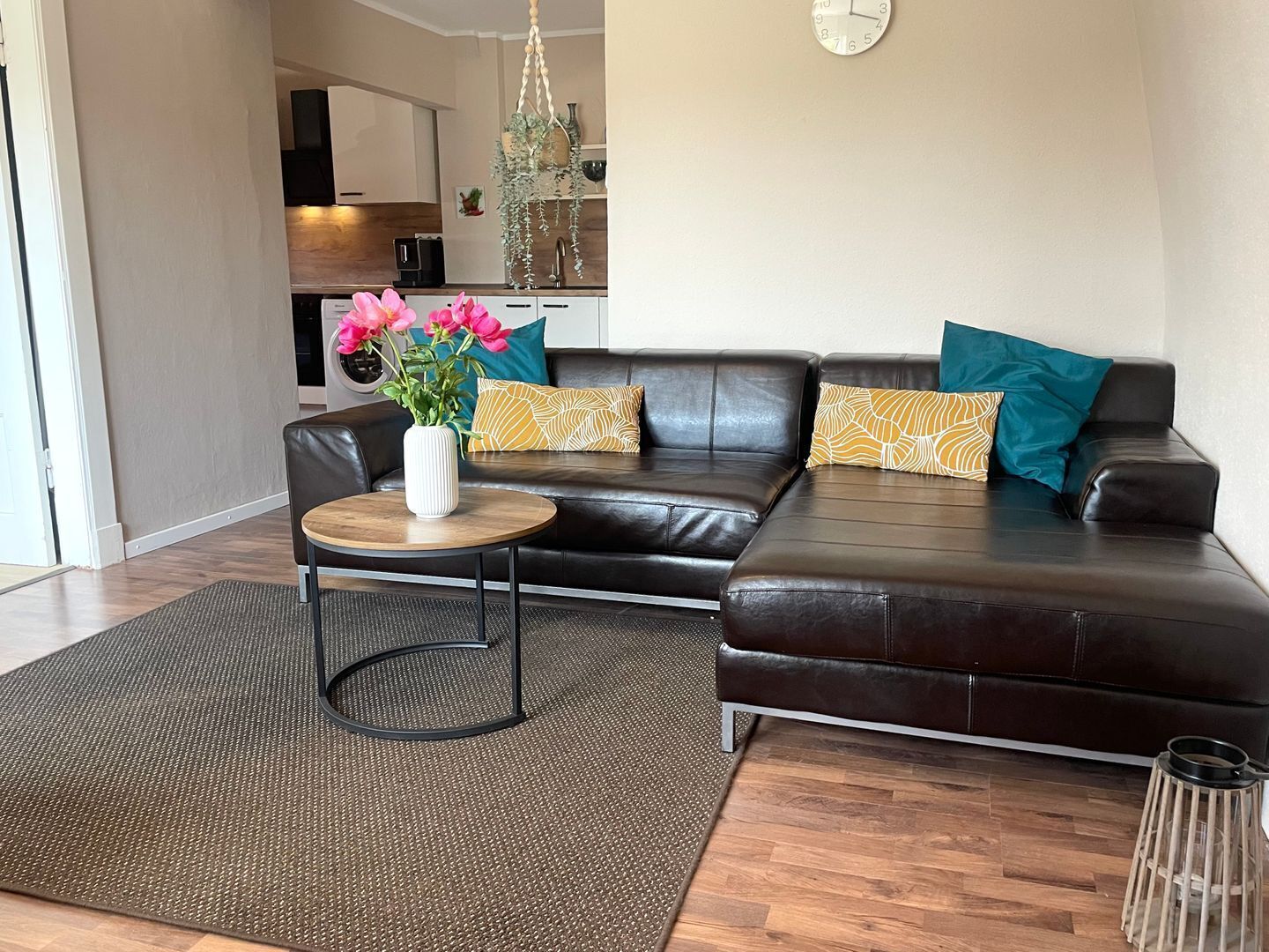 TV, DVD player, ping pong, stereo