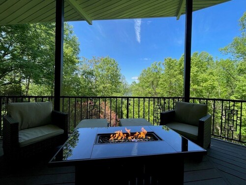 CHL Chateau-Newly added 4th Full Bath