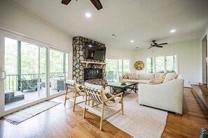 Smart-TV, videospill og stereoanlegg