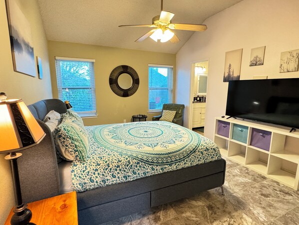 3 Schlafzimmer, Schreibtisch, Bügeleisen/Bügelbrett, kostenloses WLAN