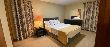 3 habitaciones, tabla de planchar con plancha y wifi gratis