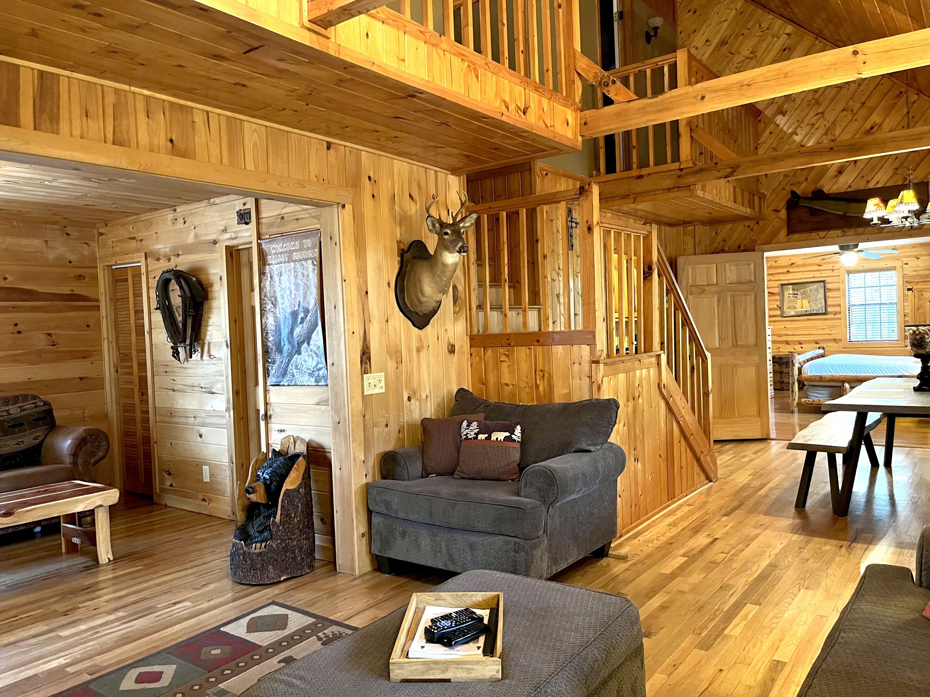 Cozy Ellijay Getaway w/hot tub