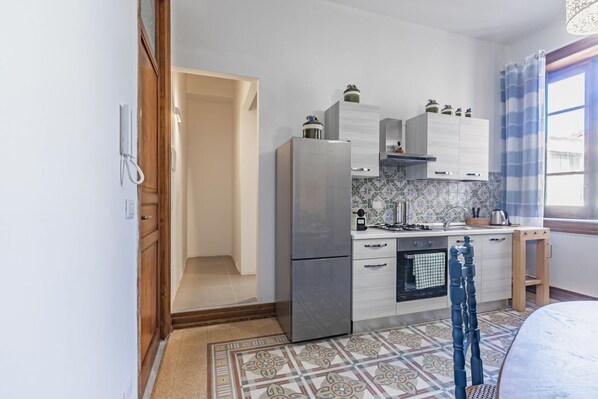 Oven, stovetop, toaster