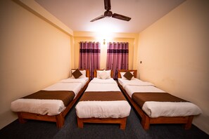 Interior - Dharma Backpackers (Pokhara)