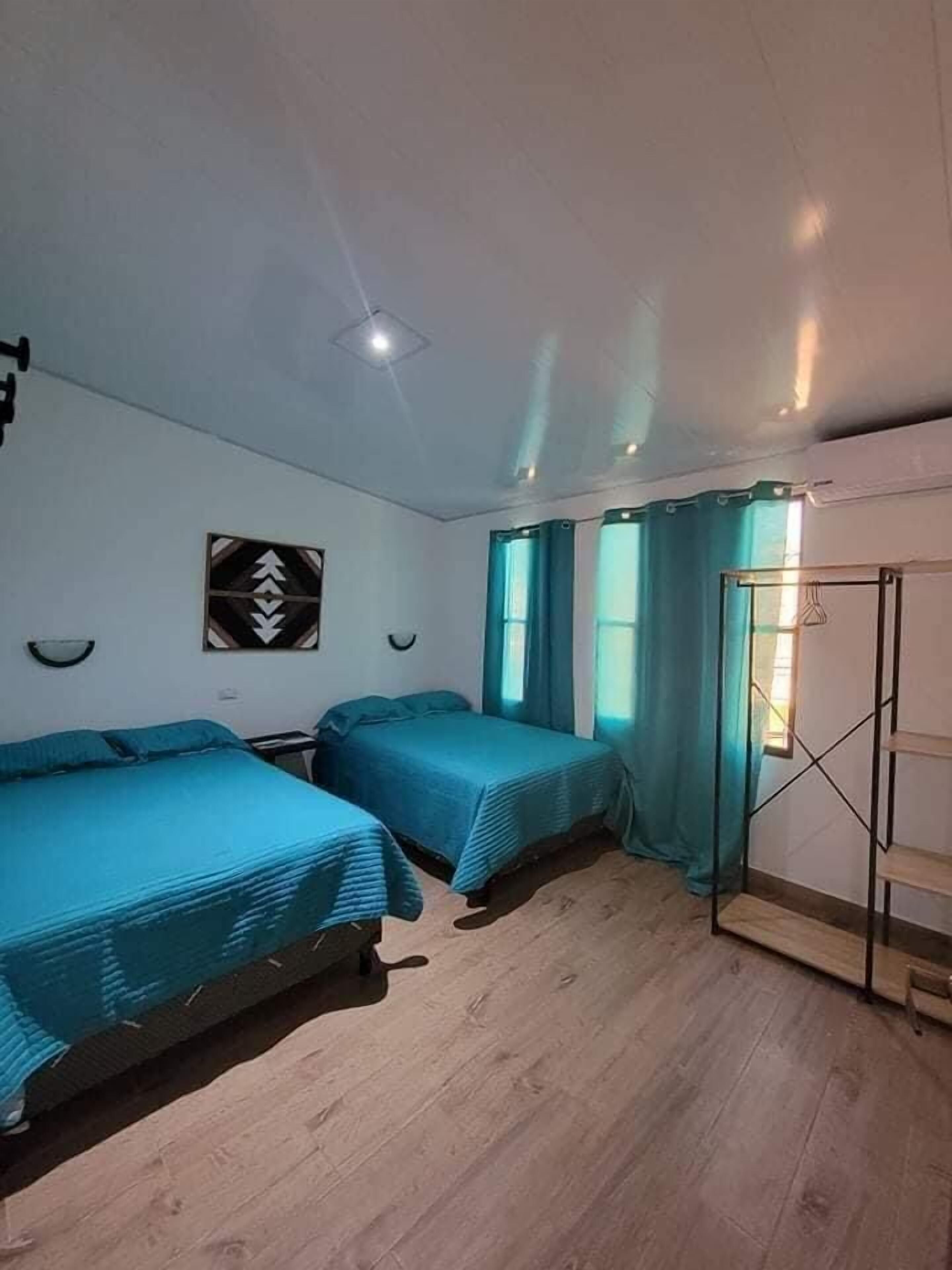 1 bilik tidur, peralatan tempat tidur premium, gebar bulu kapas 