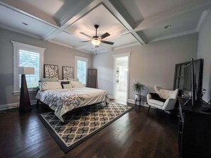 4 bedrooms, WiFi, bed sheets