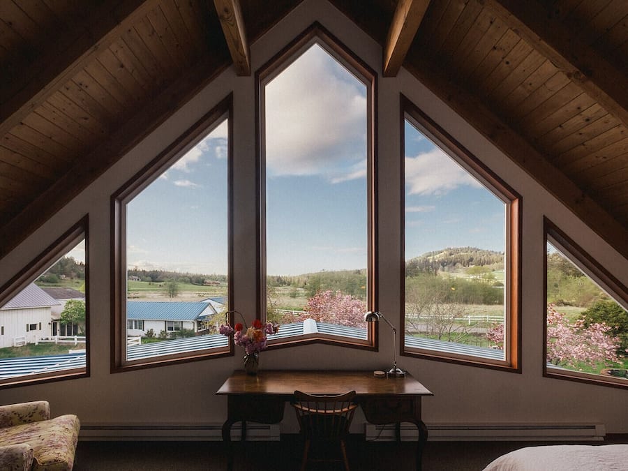 Deluxe Room, 1 King Bed | Premium bedding, free WiFi, bed sheets