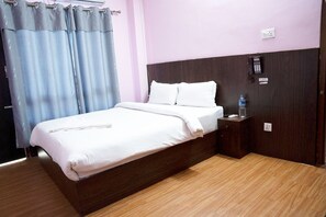 Deluxe-Doppelzimmer | Allergikerbettwaren, schallisolierte Zimmer, kostenloses WLAN