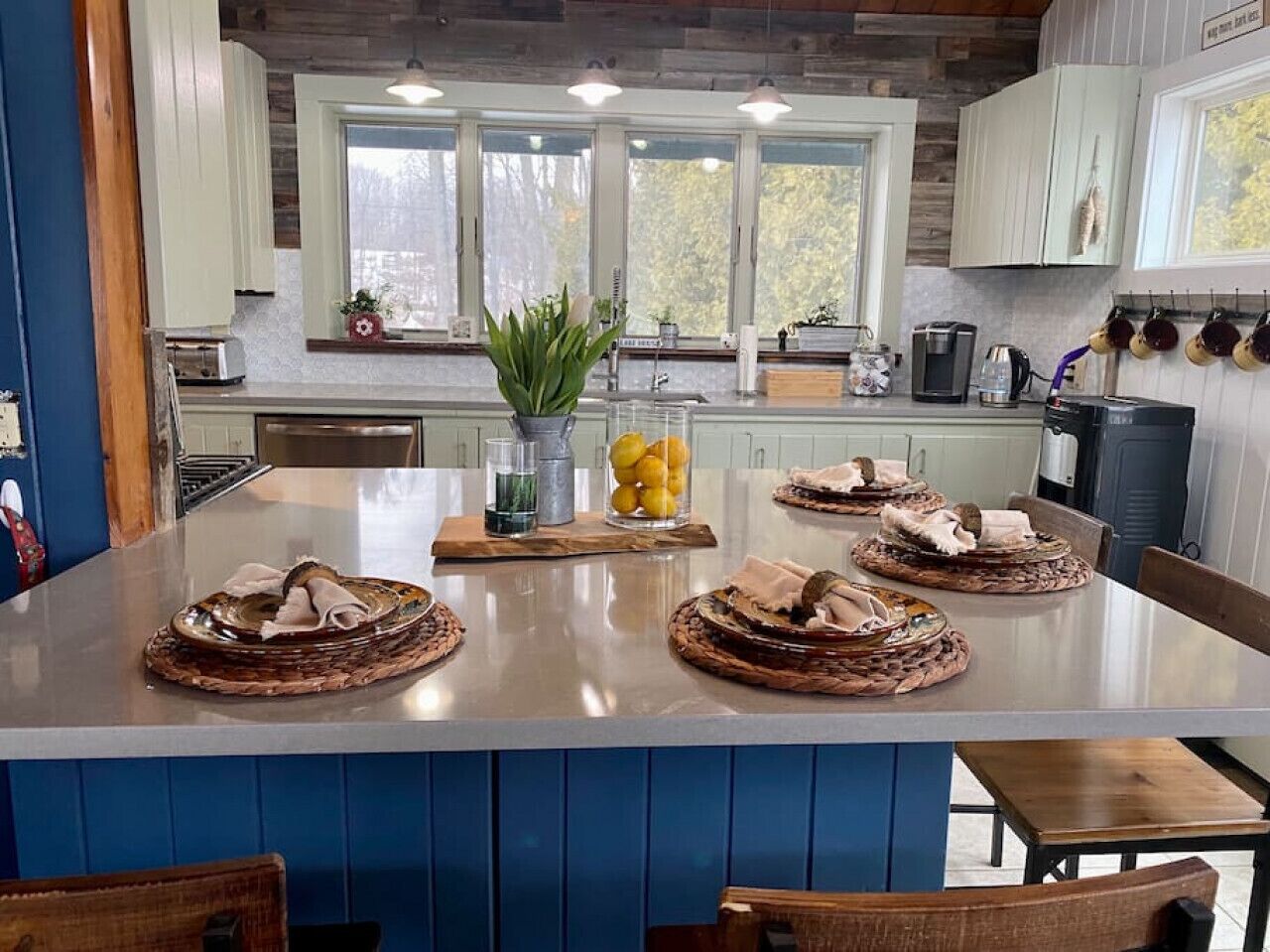 Tavi Haz on Macomber Point