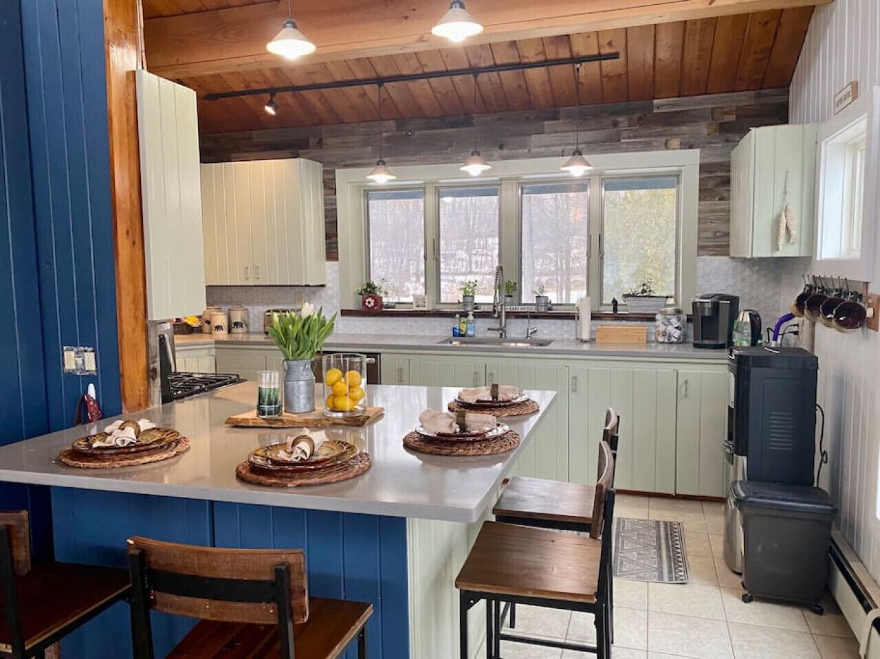 Tavi Haz on Macomber Point