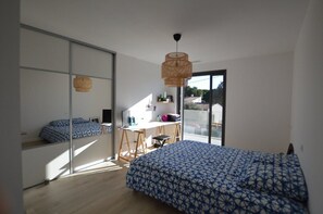 4 habitaciones, cuna de viaje, wifi y ropa de cama